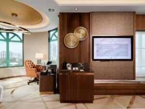 سويت رجال أعمال