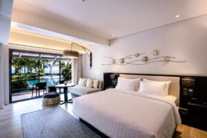 Seaview Pool Access